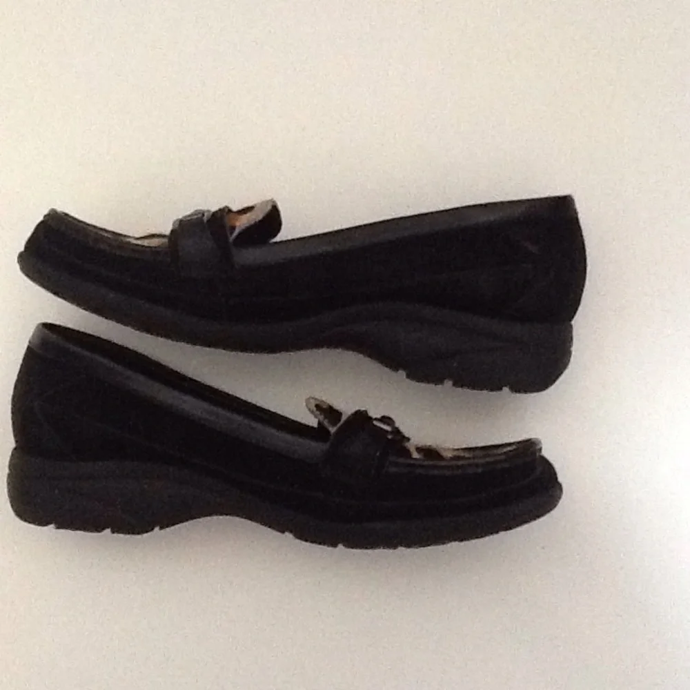 Anne Klein Black Leopard Cheetah Print Calf Hair Buckle Loafer Shoe Flat‎ Sz 7.5